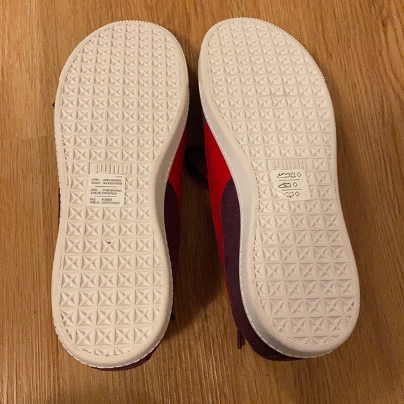 NWOT Purple PUMA Sneaker With Red Detail Size 9 - Picture 5 of 8